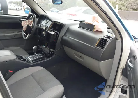 2007 Chrysler 300 z USA, uszkodzony, nr VIN 2C3KA43R67H649335